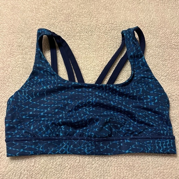 Lululemon Energy Sports Bra Exhale Strappy
Samba Snake Kayak Blue Hero Blue - Picture 2 of 11